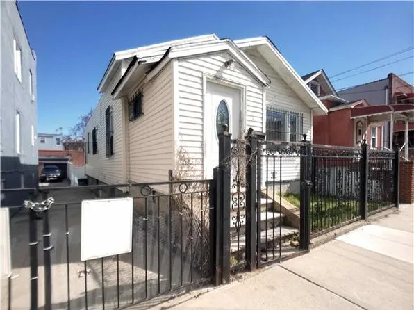 855 E 218th St, Bronx, NY 10467