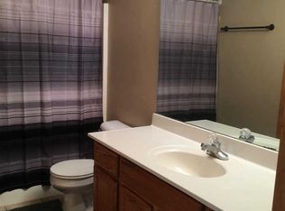 10504 N Churchill Dr, Peoria, IL 61615