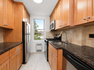 243 McDonald Ave APT 4F, Brooklyn, NY 11218
