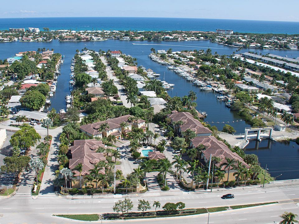 Townhouse Enclave in East BB