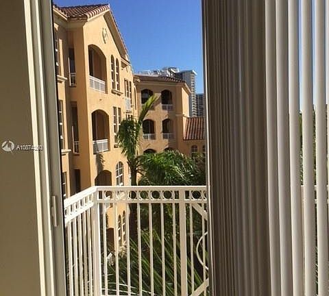2nd image of 3001 NE 185th St APT 514