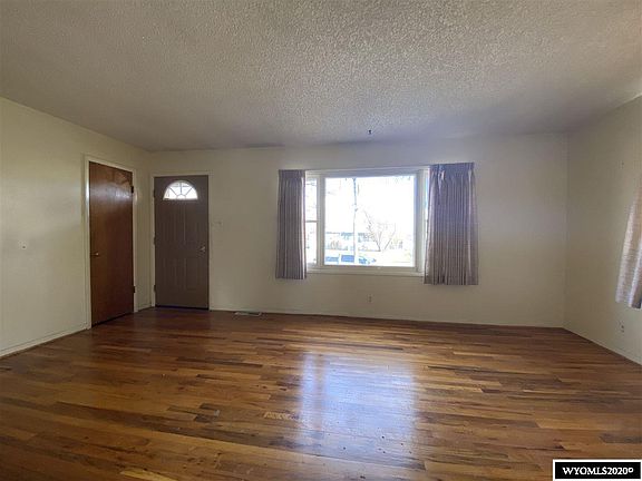 2nd image of 522 N 16 E