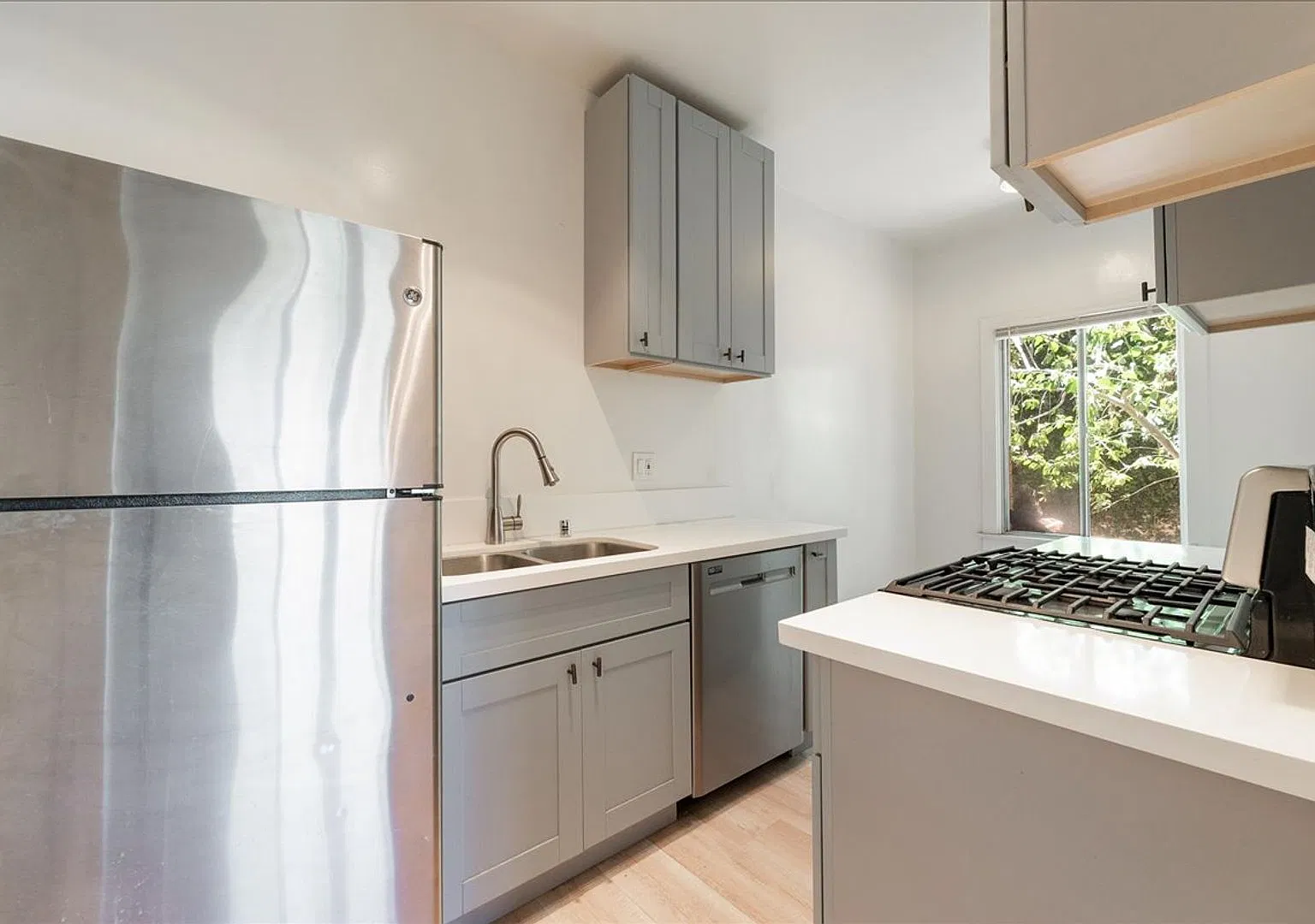 Beautiful Studio Apartment - Minutes from USC! — Photo 4