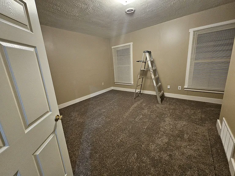 2921 W Market St #2 — Photo 6