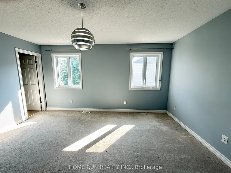 114 Glendore St — Photo 36
