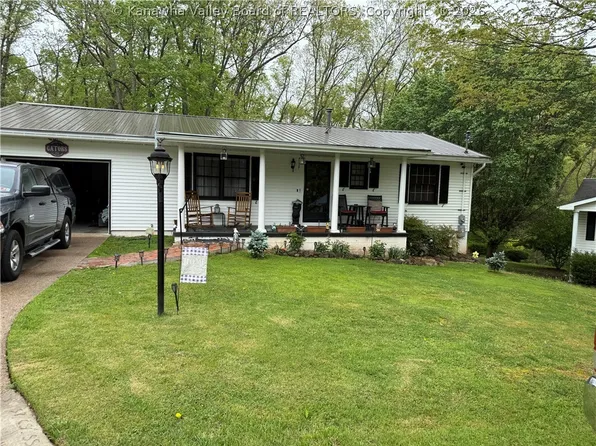 33 Edgewood Ln, Spencer, WV 25276