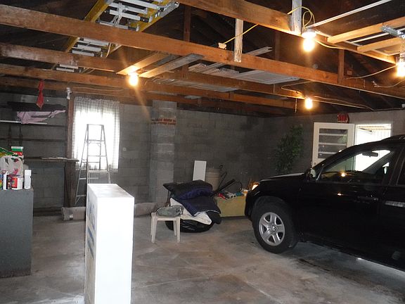 3rd image of 1336 S Biltmore Ave