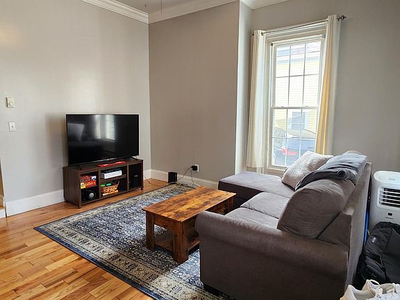 2nd image of 74 Caroline St APT 1