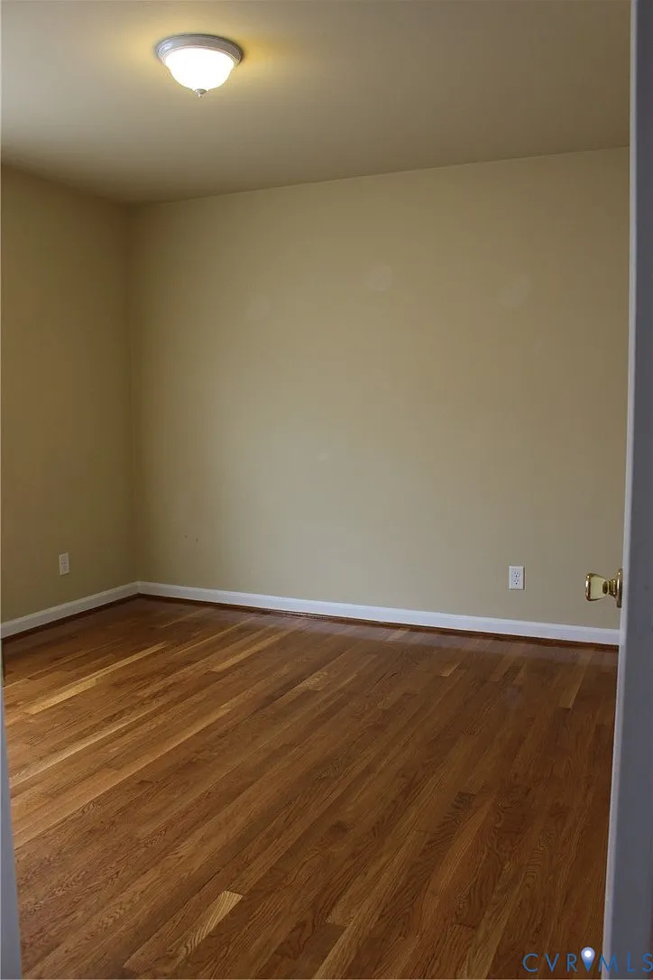 Building Photo - 110 Dupuy Ave #1