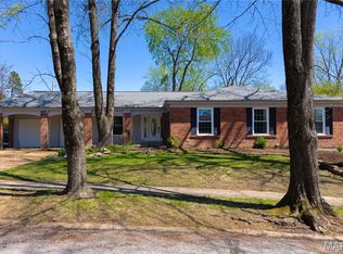 1944 Pepperrell Dr, Saint Louis, MO