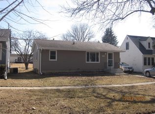 2010 5th St, Perry, IA 50220