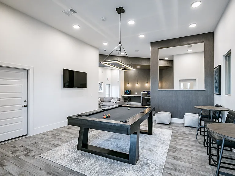 Cue Luxury Apartments — Photo 26