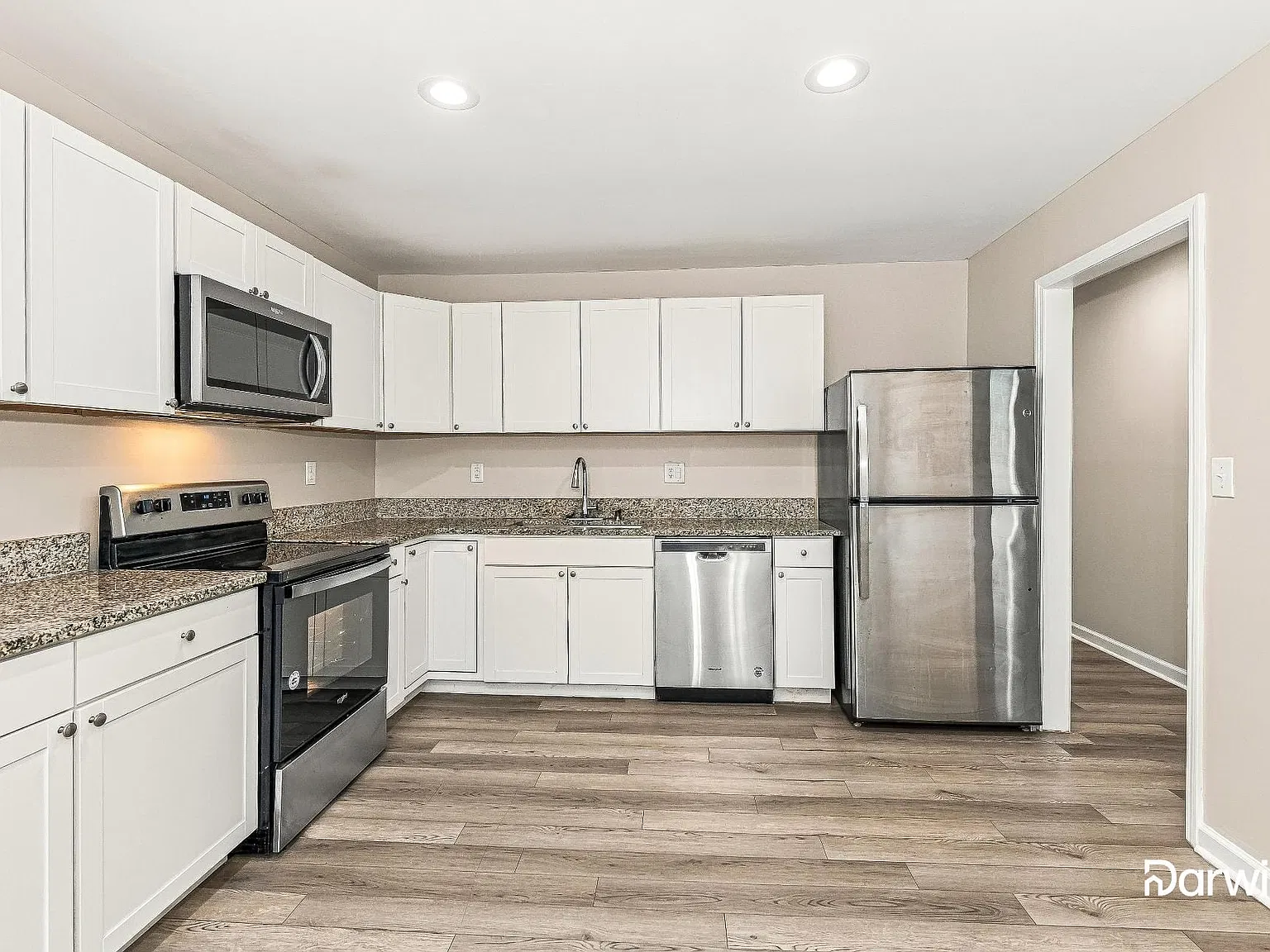 3 bed, 2.0 bath, 1194 sqft, $1,840 — Photo 2