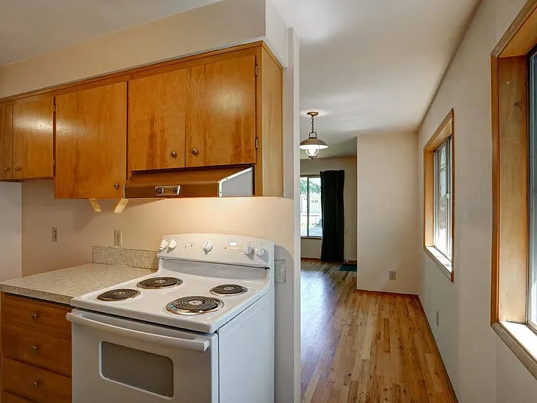 208 NW 11th St #208 — Photo 8