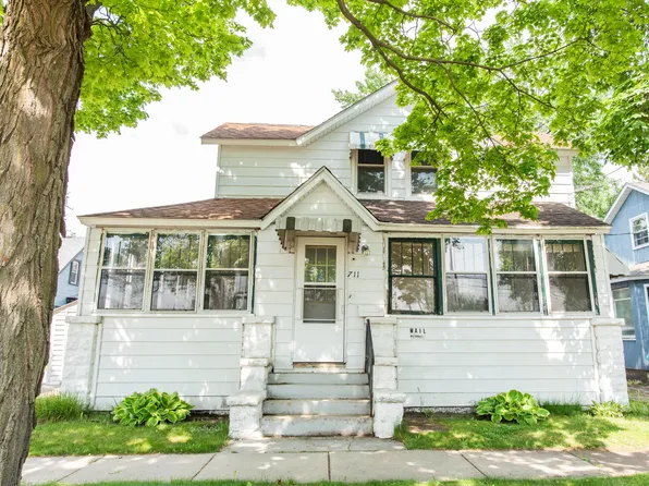 711 Millard Ct, Kalamazoo, MI 49001