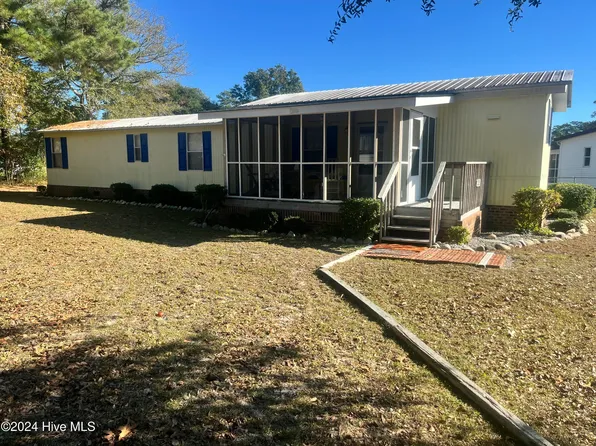 103 Sea Horse Drive, Cedar Point, NC 28584