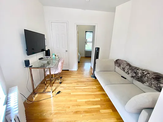 Rented by J PRESTON AND ASSOCIATES INC | media 13