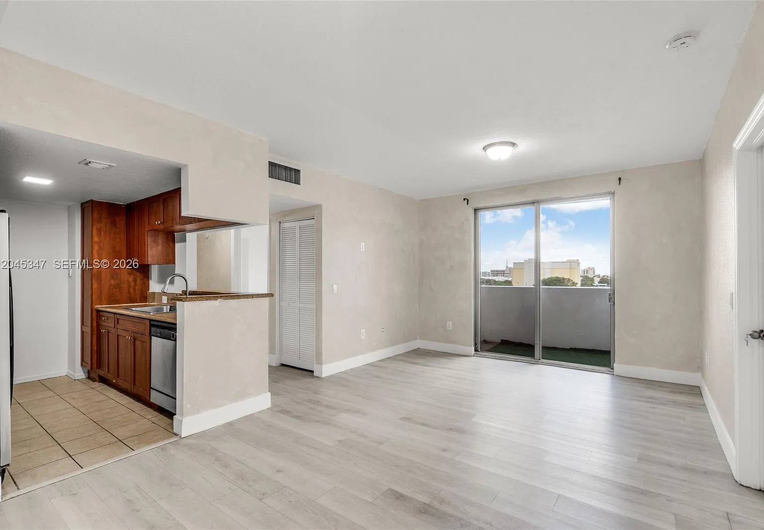 Havana Lofts Condo — Photo 1