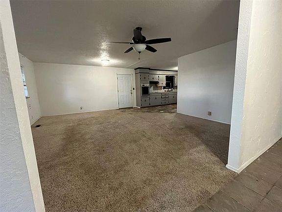 4th image of 1828 W Federal St