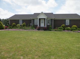 27 Durrett Rd, Leoma, TN 38468