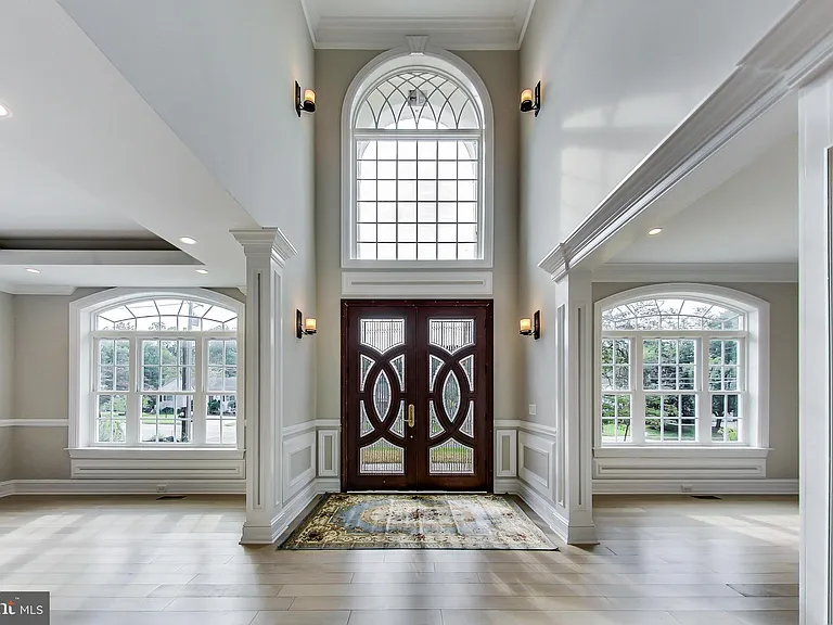 3104 Sleepy Hollow Rd — Photo 3