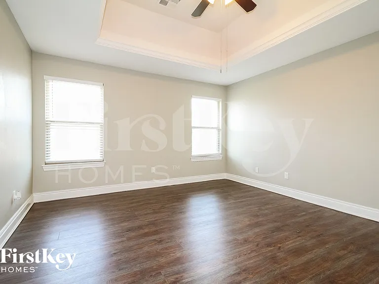 2604 Busheywood Dr — Photo 8