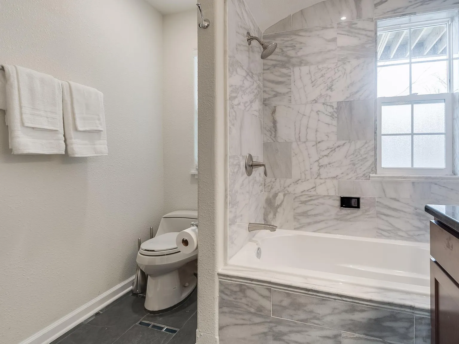 2 bed, 1200 sqft, $2,350 — Photo 1