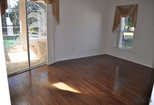 4th image of 27 Whittington Dr