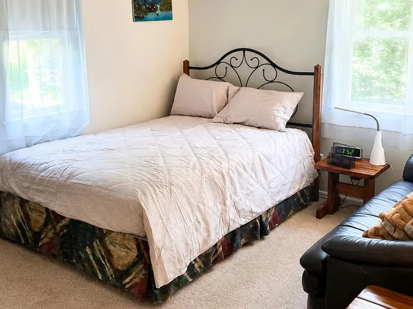 (undisclosed Address), Kensington, MD 20895