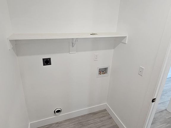 Unit Photo