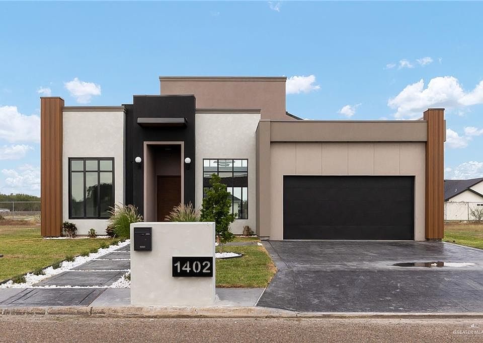 1st image of 1402 Tierra Encantada