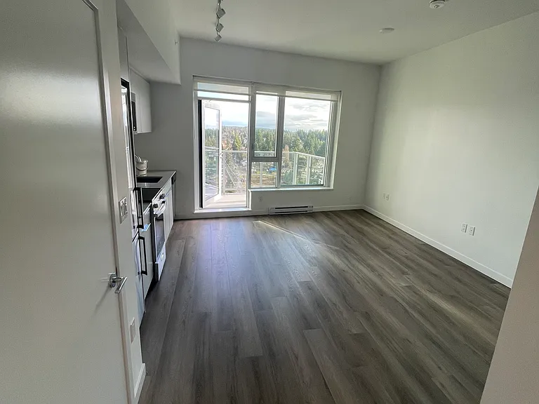 551 Emerson St — Photo 16