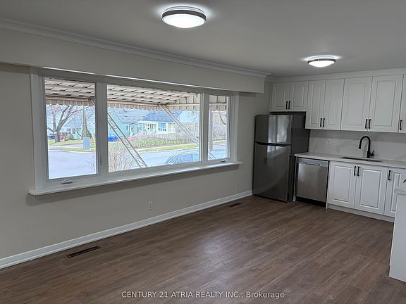 4th image of 13 Ridgewood Ave
