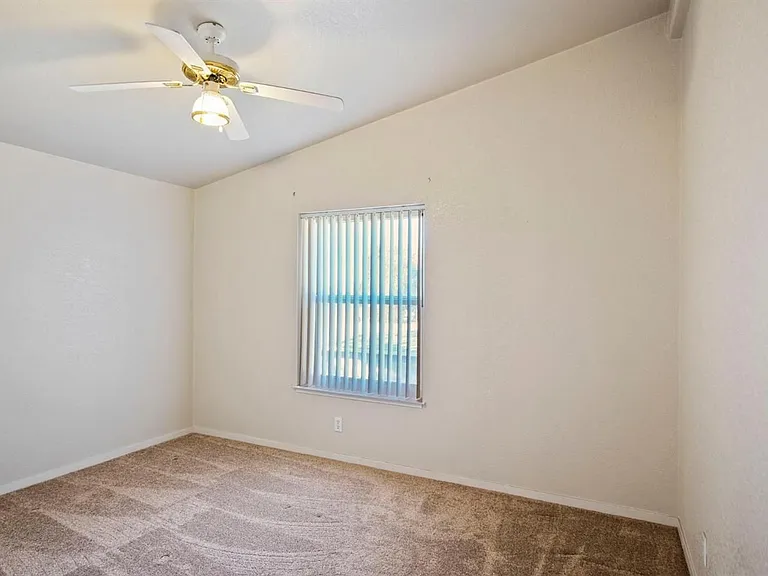 788 E Willow Ave — Photo 29