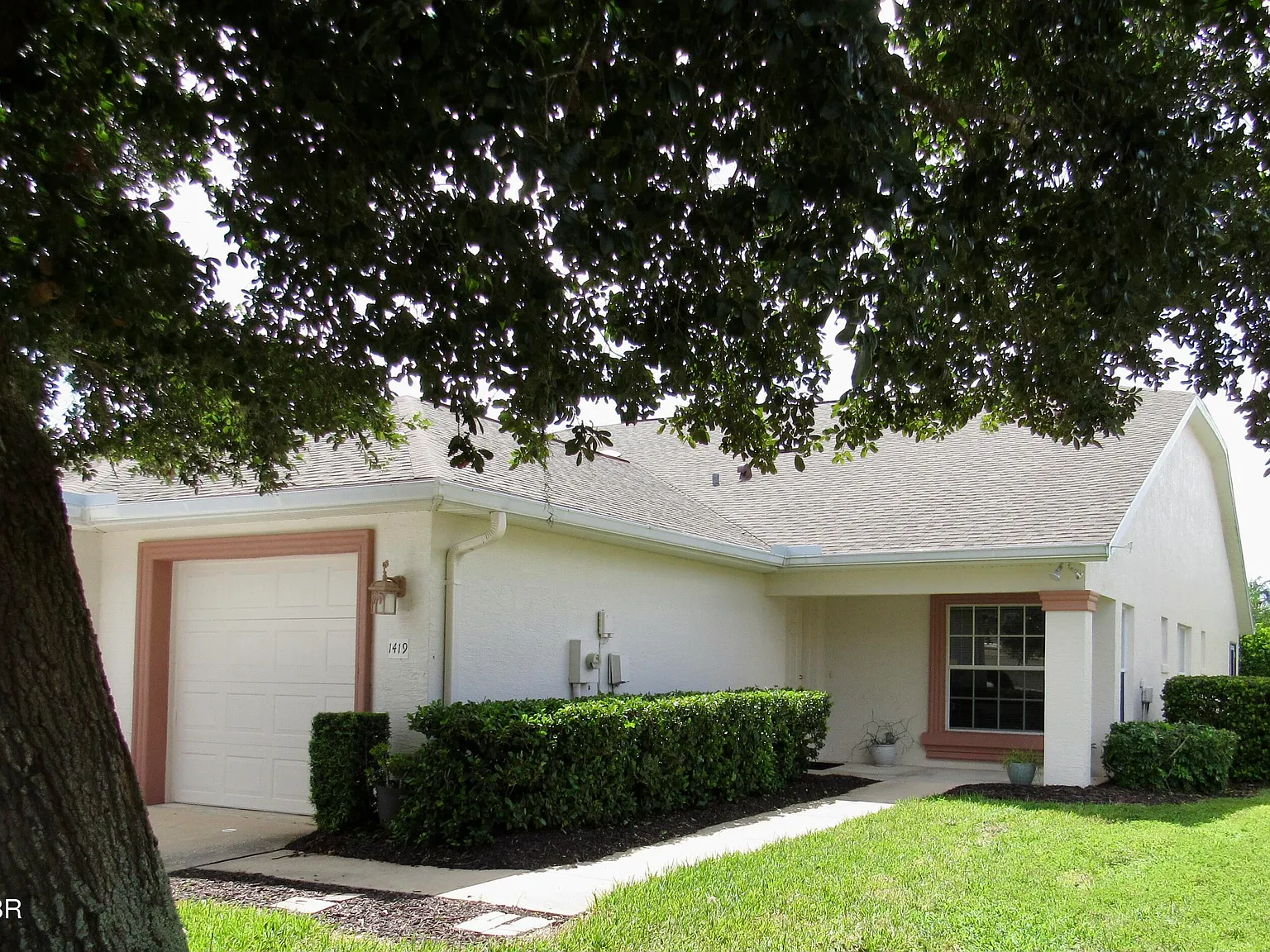 2 bed, 2.0 bath, 1279 sqft, $2,350 — Photo 1