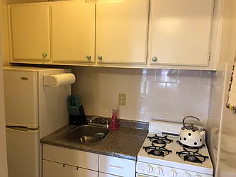 Rented by City Connections Realty
