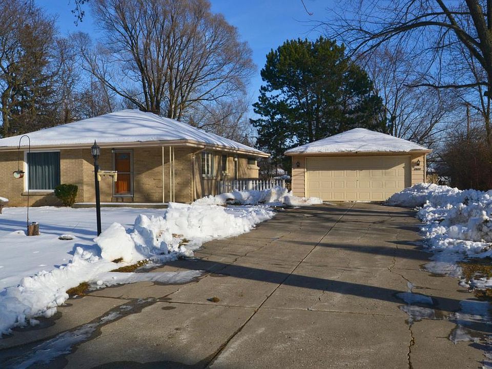 1st image of 2920 Cottonwood Ct