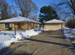 2920 Cottonwood Ct, Brookfield, WI 53005