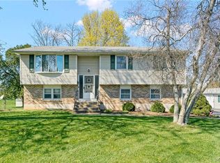 3722 Hecktown Rd, Easton, PA 18045