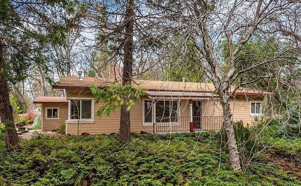 1st image of 5110 Woodland Dr