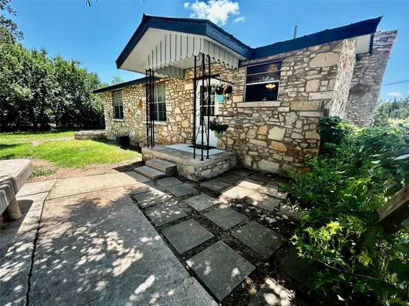 212 Bluebonnet Ln, Liberty Hill, TX 78642