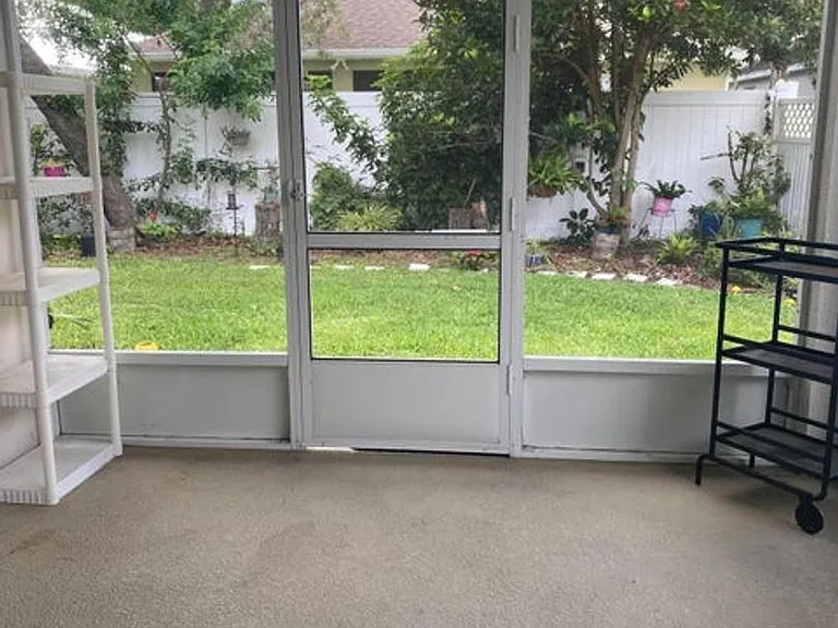 412 Waterside Cir — Photo 9