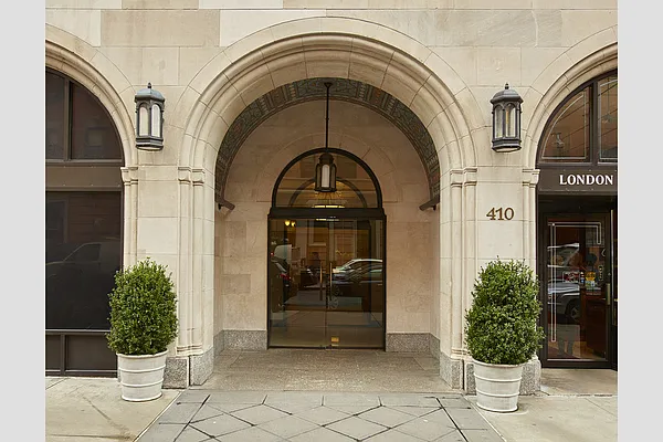 Sold by Stribling | media 15
