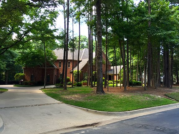 2nd image of 3897 Brighton Creek Cir