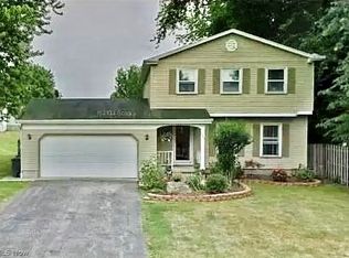 569 Blossom Ave, Campbell, OH