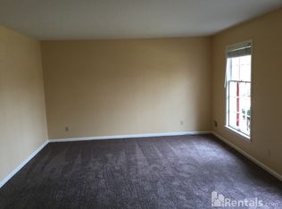 10706 Shelbyville Rd, Douglass Hills, KY 40243