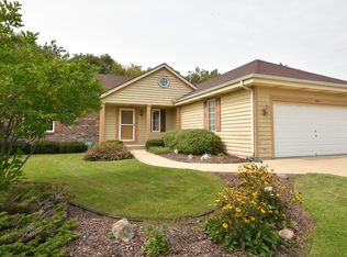 835 N Dries St, Saukville, WI 53080