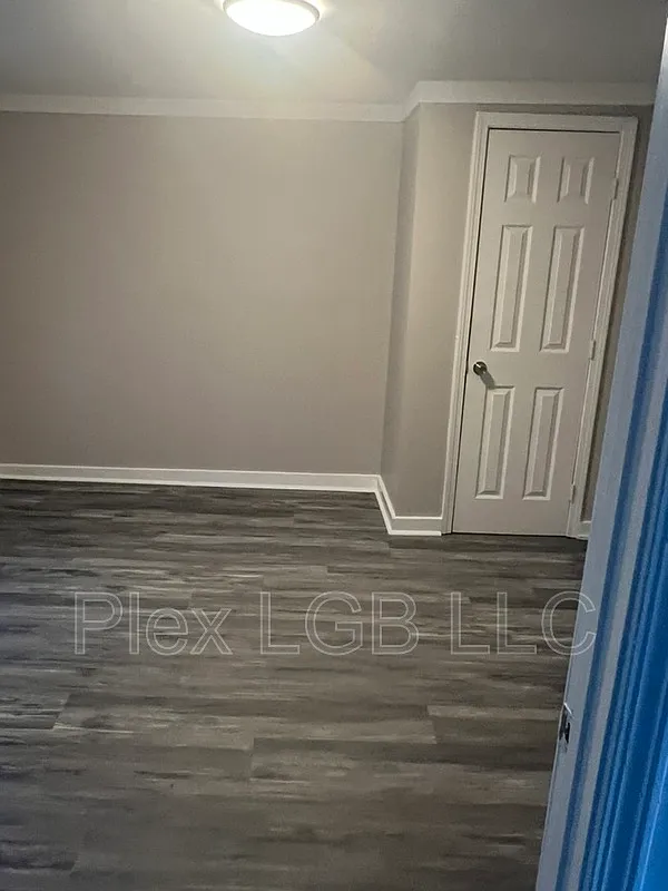 2 bed, 1.0 bath, 695 sqft, $1,000 — Photo 4