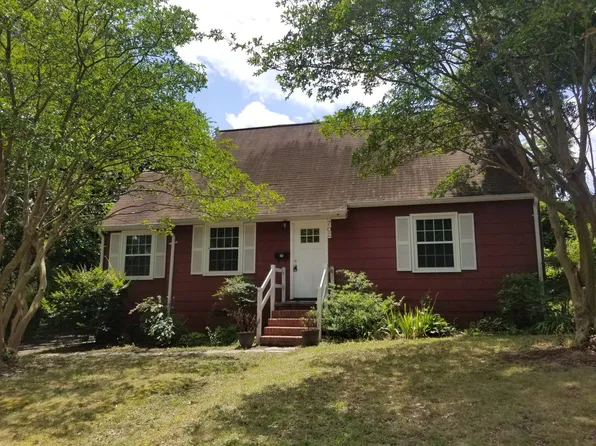 702 Tanyard St, Williamsburg, VA 23185