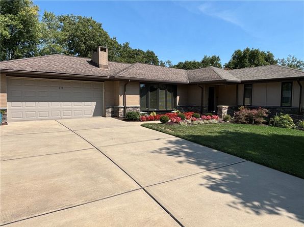 119 Claridge Dr, Coraopolis, PA 15108